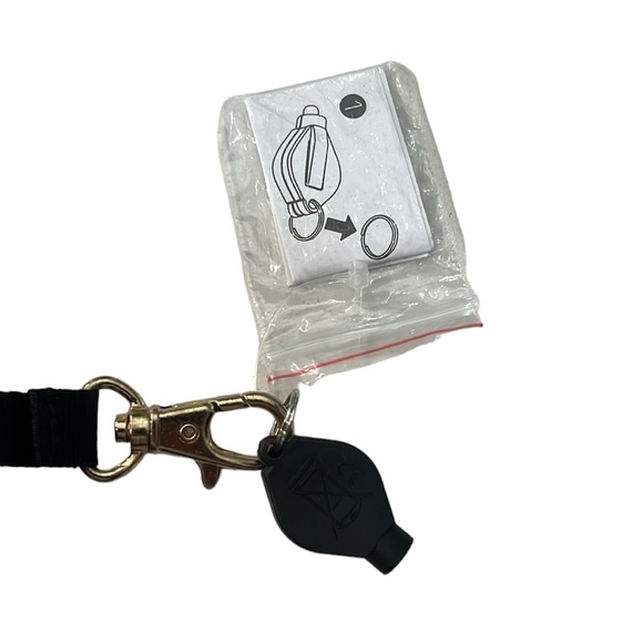 TRAVELON Cross-Body Bag - Picture 12 of 14